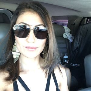 Meet your Posher, Jenny